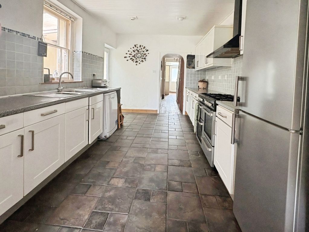 Property photo 3 of 12 Pbox-Img.Jpg