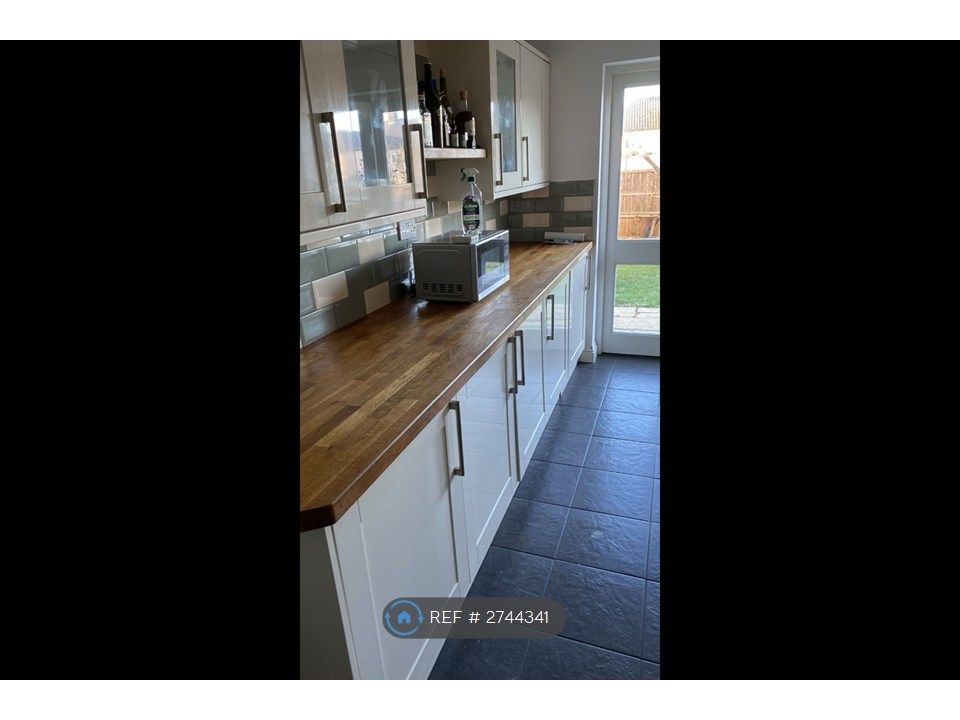 Property photo 1 of 3