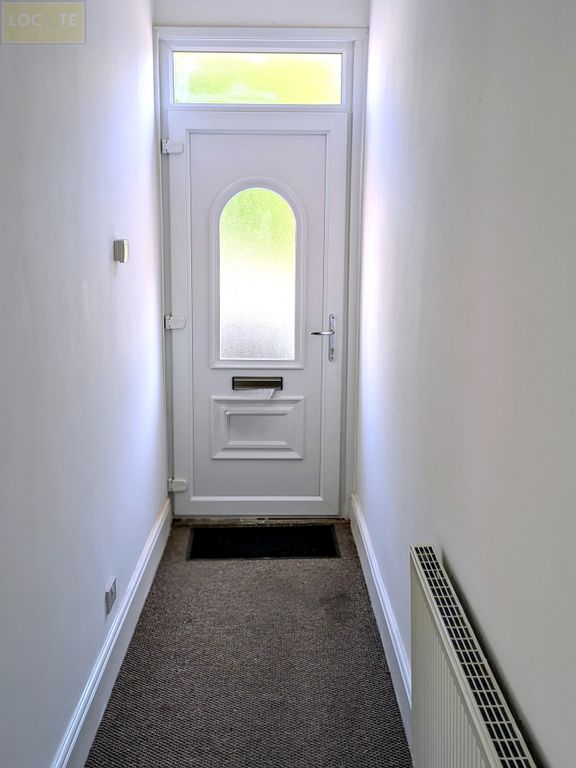 Property photo 2 of 11 ee397Ab6-506F-46B4-8930-26Ffb58A7Fd9~1