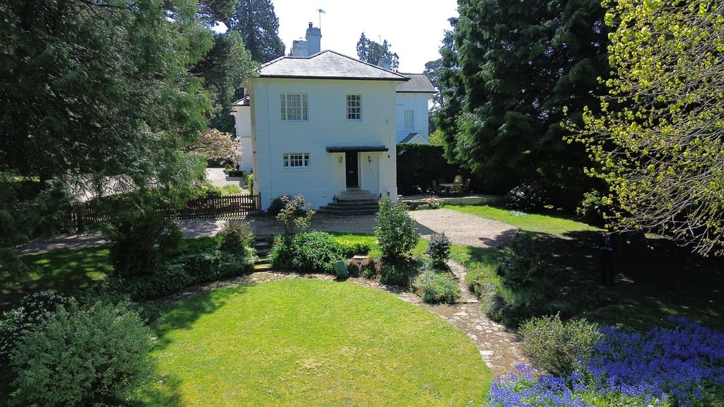 Property photo 1 of 19