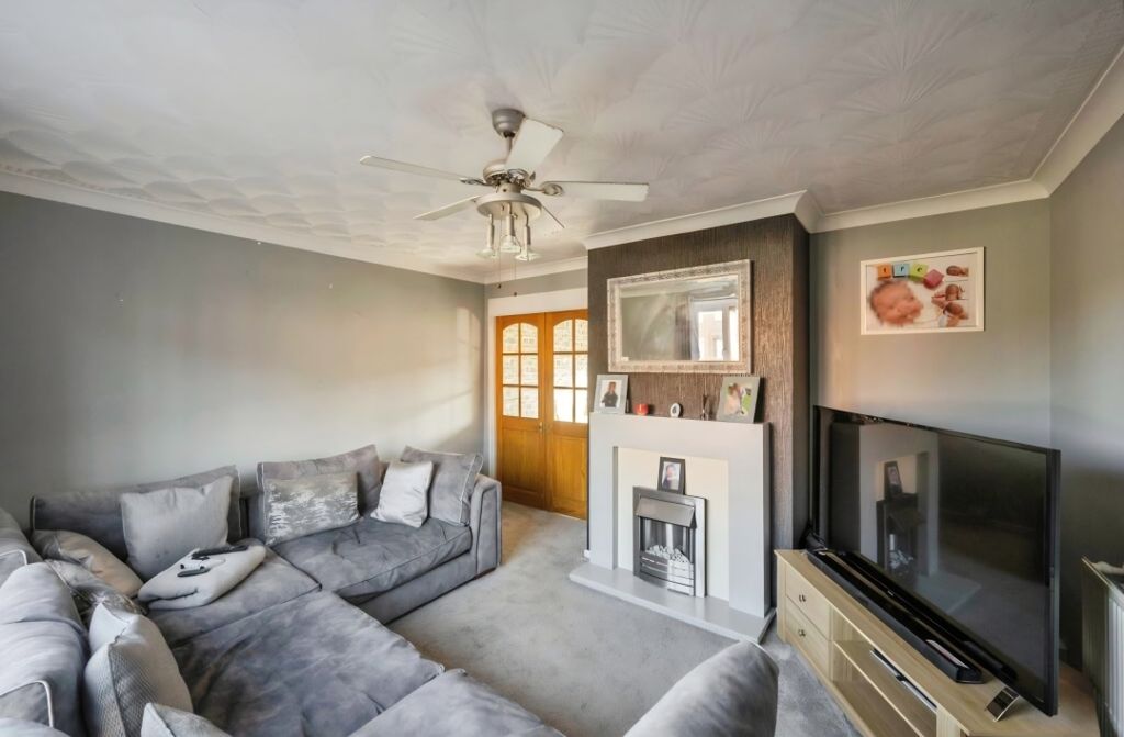 Property photo 2 of 18 1000114224