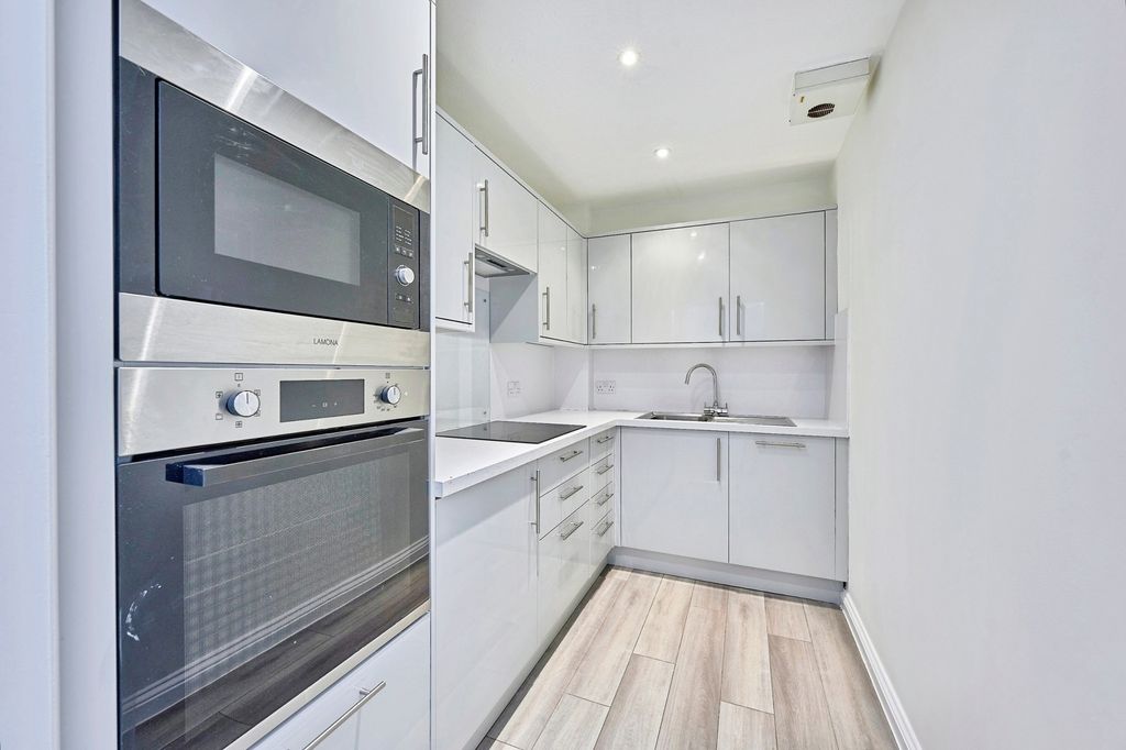 Property photo 2 of 13 Kitchen