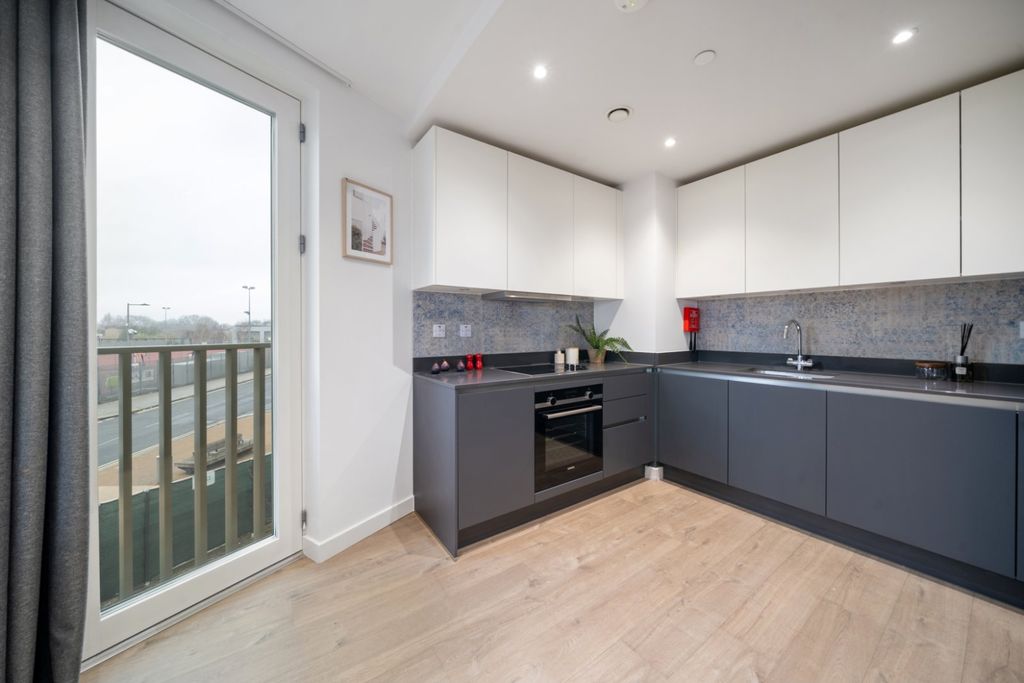 Property photo 2 of 15