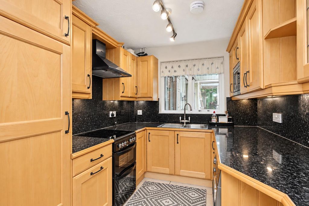 Property photo 2 of 14 1.Png