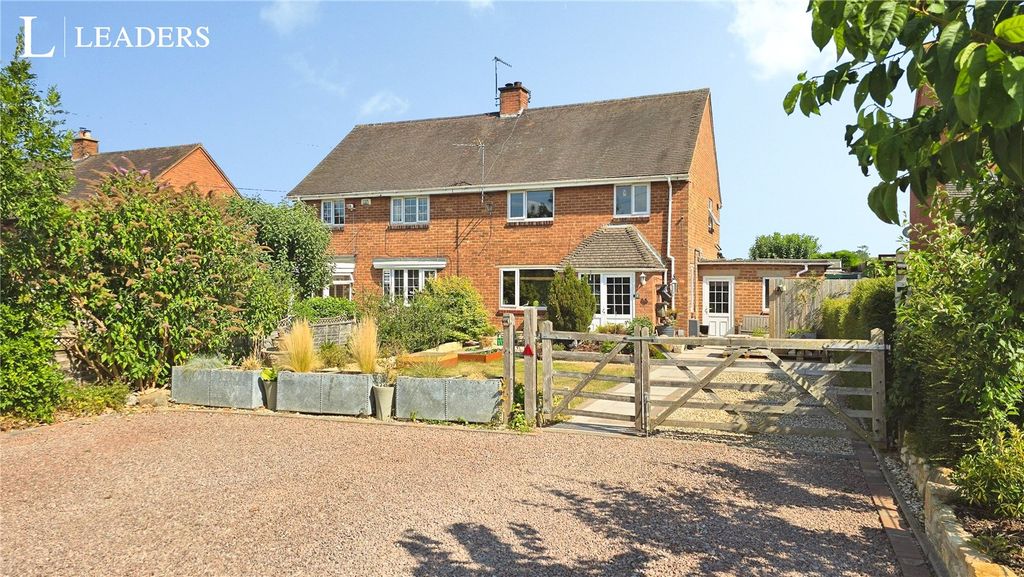 Property photo 1 of 37 Picture No. 06
