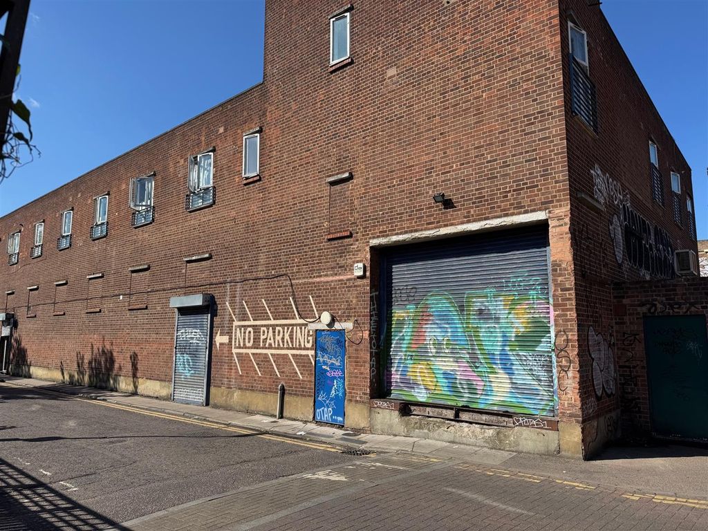 Property photo 1 of 6 External.Jpg