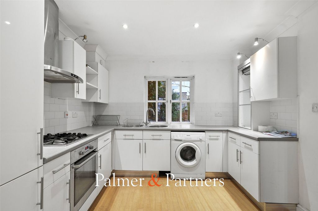 Property photo 2 of 18 Picture No. 06