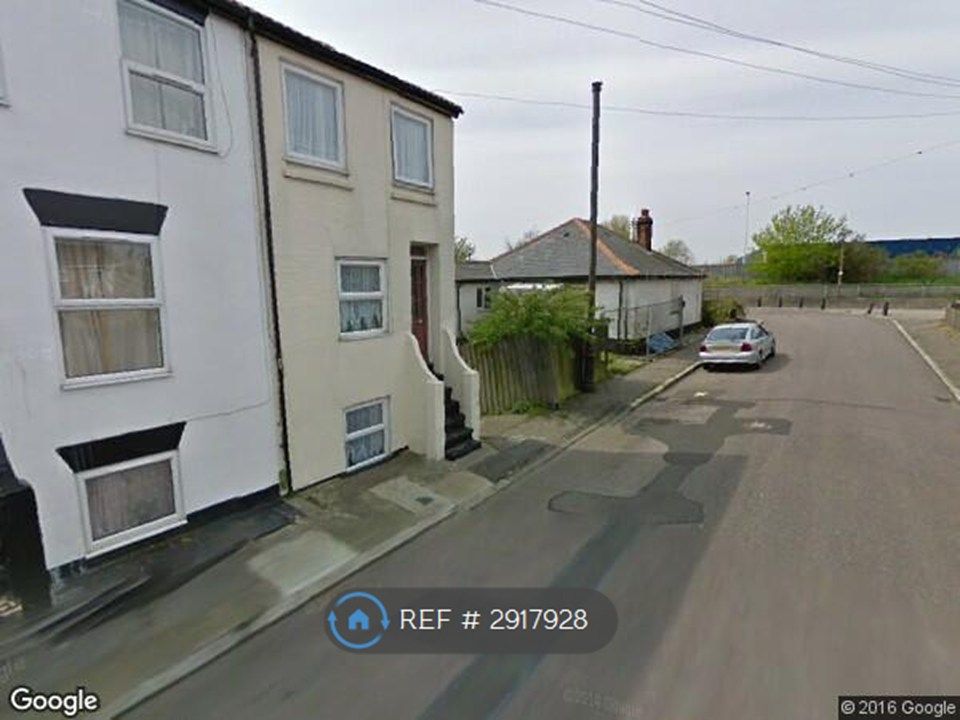 Property photo 2 of 11