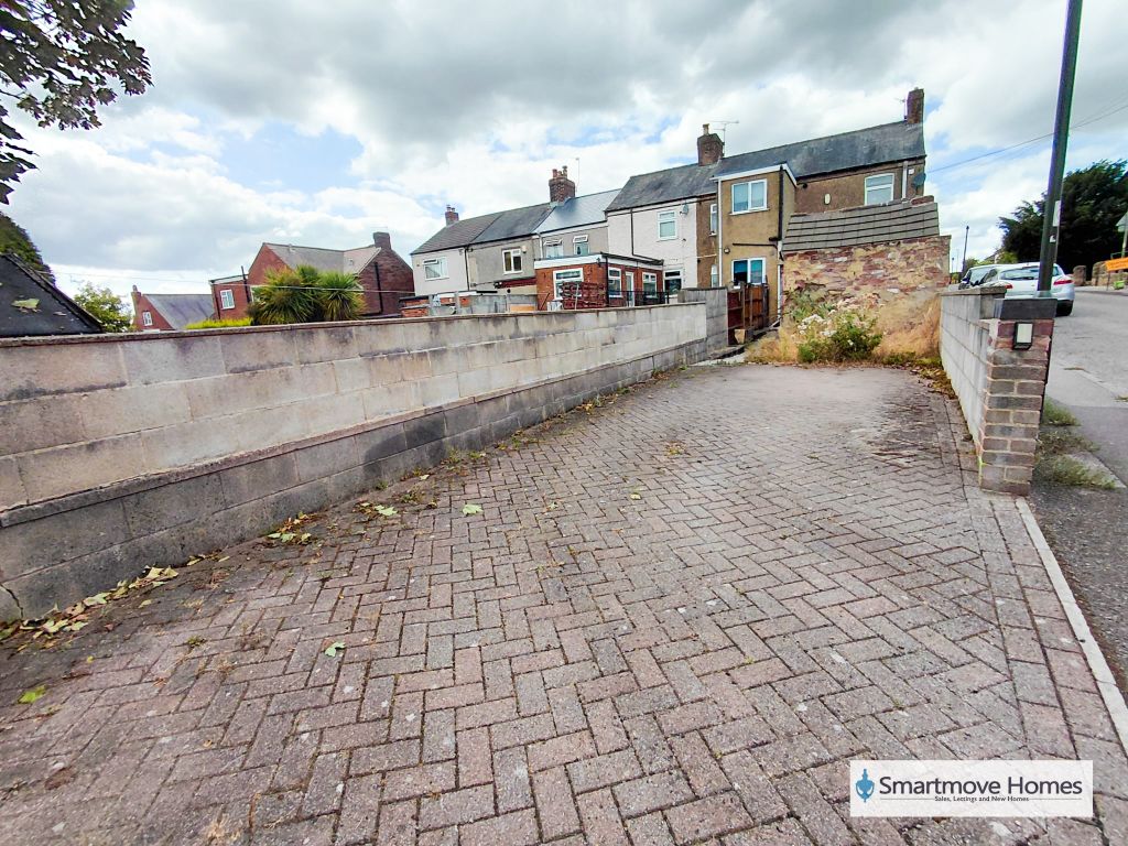 Property photo 3 of 9 E0Aa0ee3-79A5-42E0-828F-B94Ca17Cdc20-2