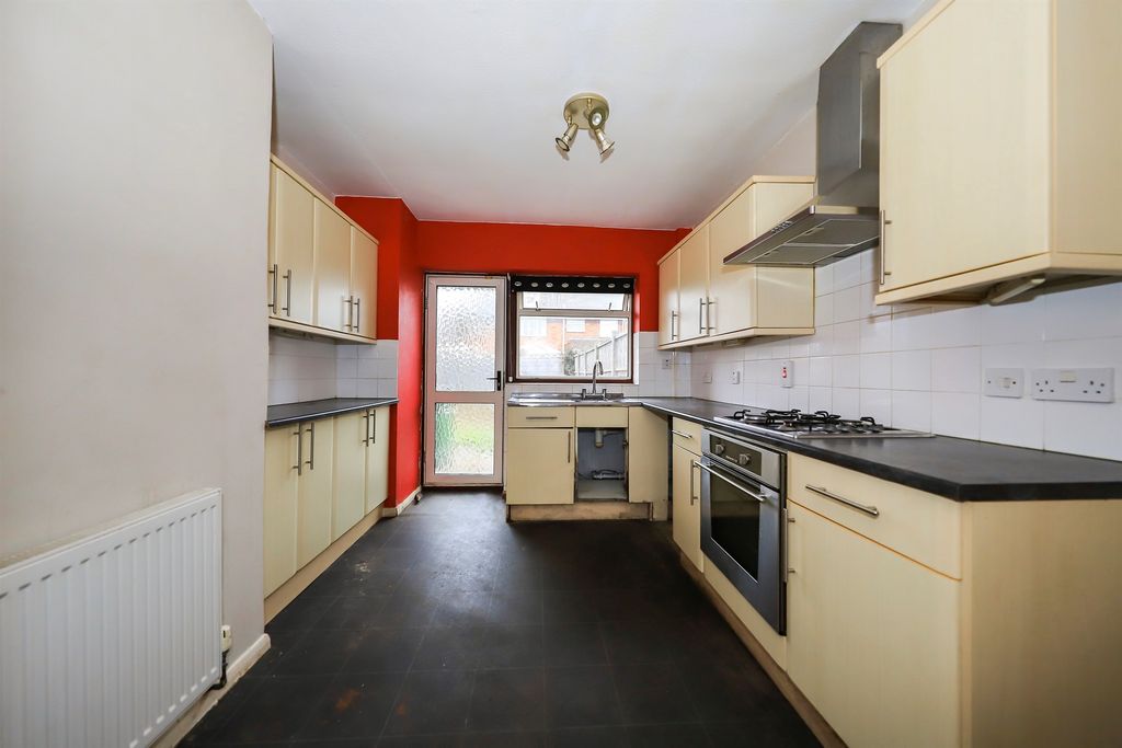 Property photo 3 of 16