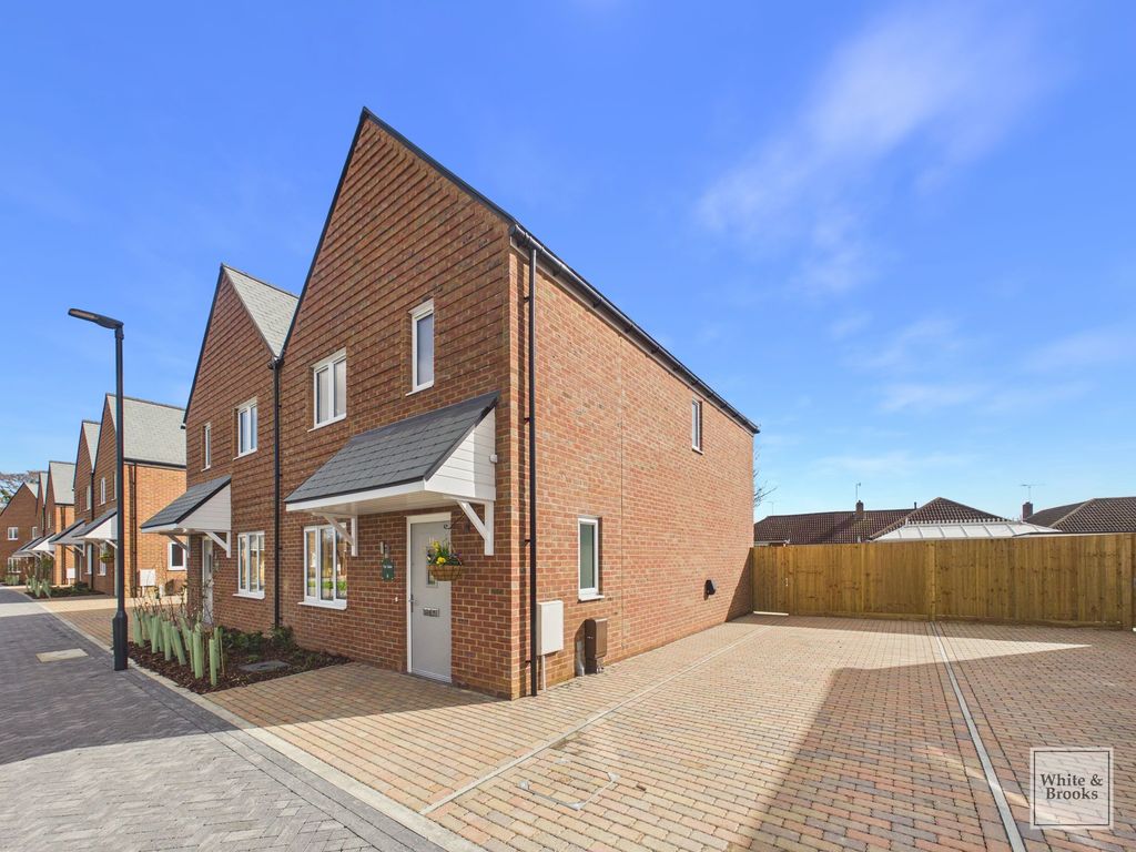 Property photo 1 of 11 Plot 18