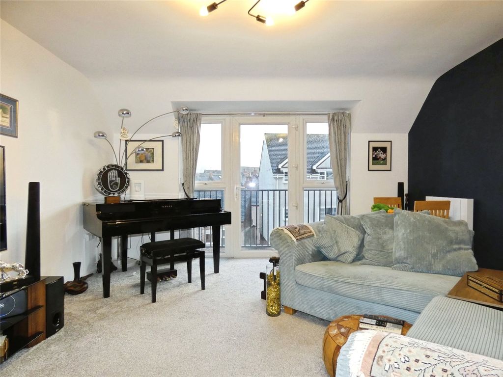 Property photo 2 of 8 Living Room