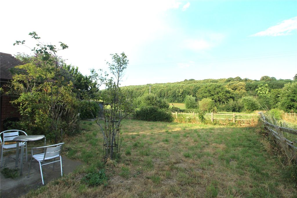 Property photo 3 of 5 Picture No. 02