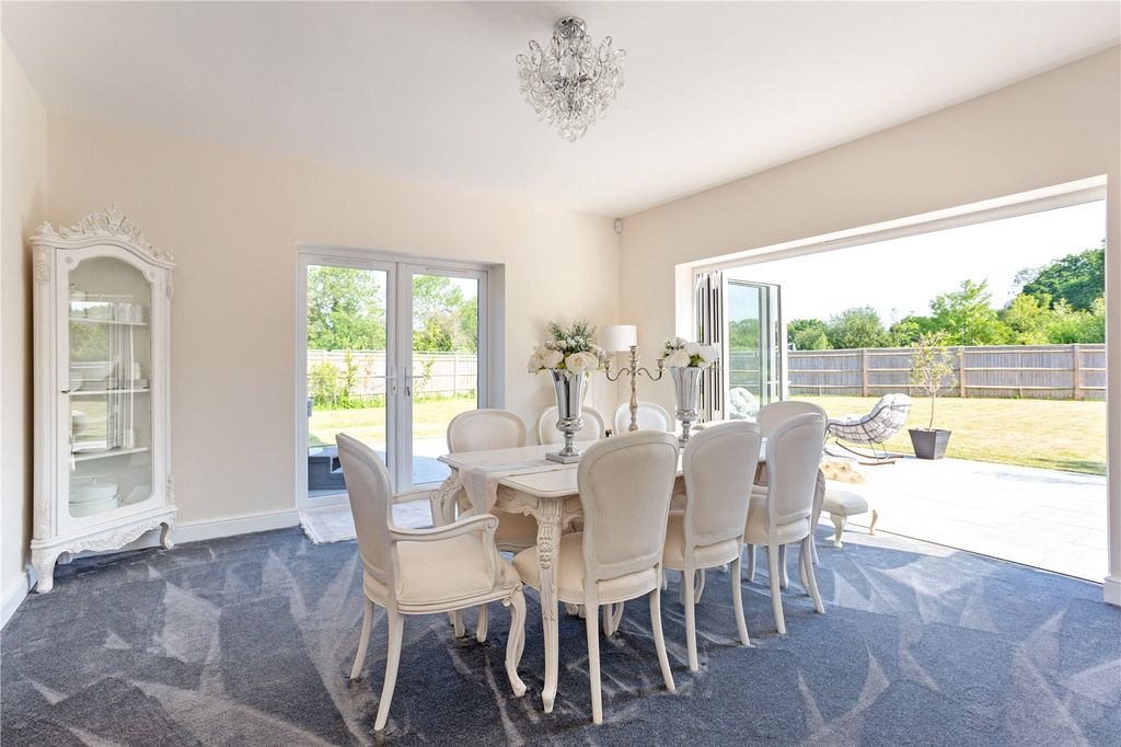 Property photo 3 of 15 Picture No. 25