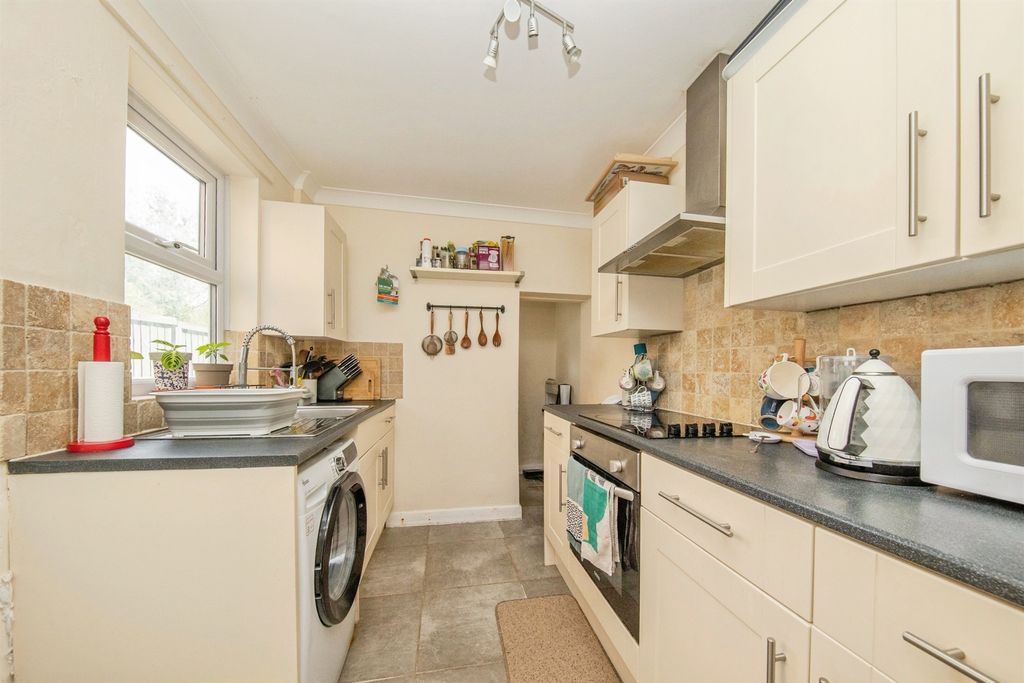 Property photo 2 of 12