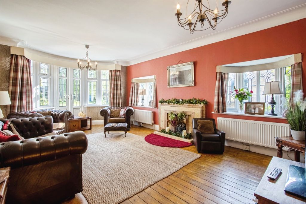 Property photo 3 of 13