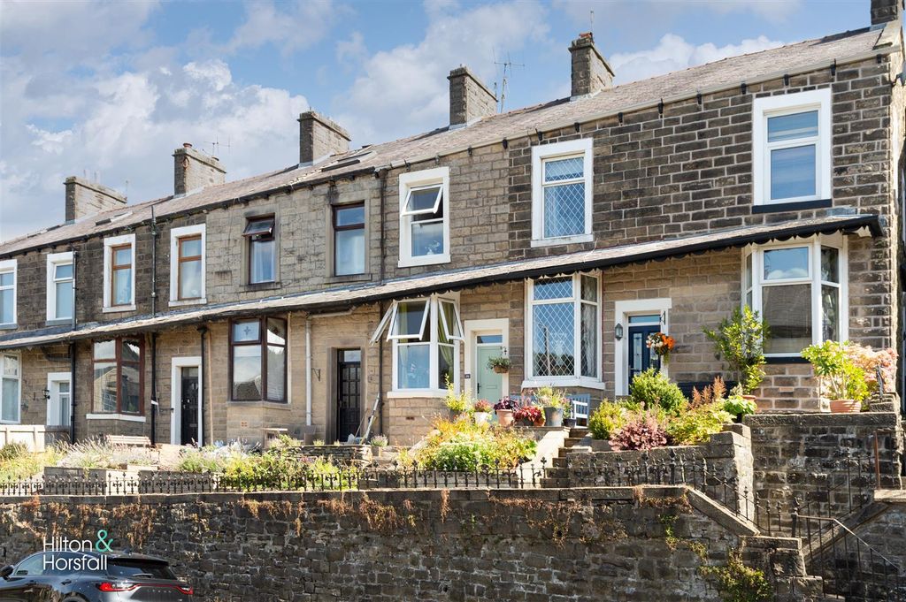 Property photo 1 of 14 Manchester Road