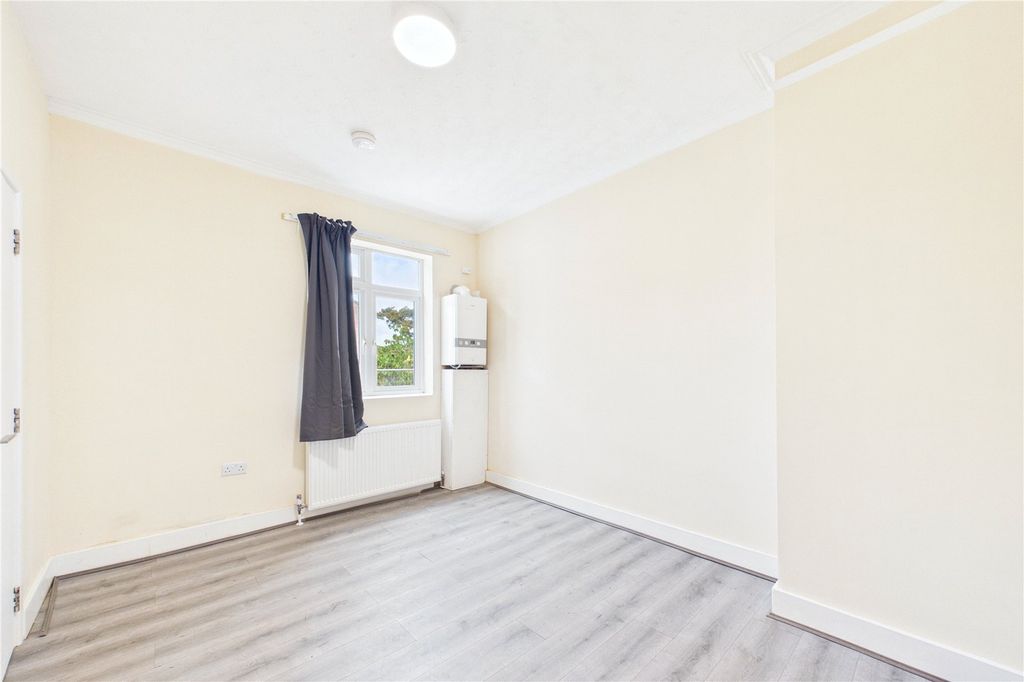 Property photo 3 of 11 Picture No. 04