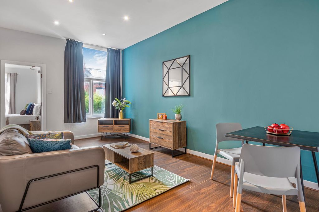 Property photo 1 of 9 Property Photo