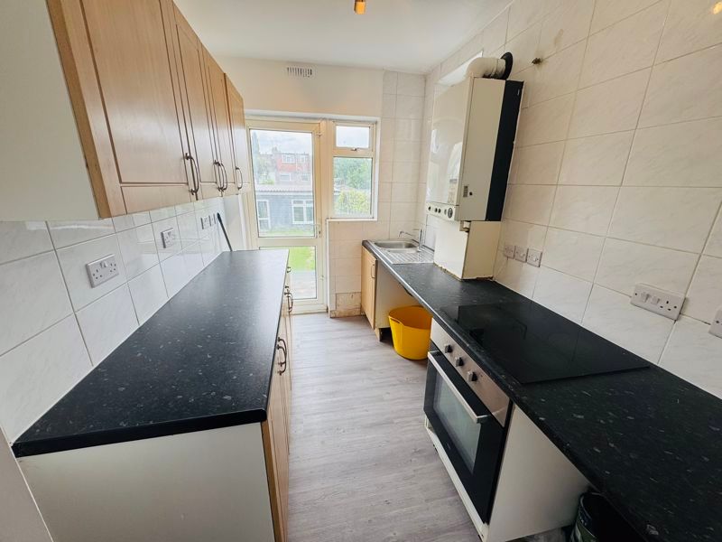 Property photo 2 of 12 Photo 4