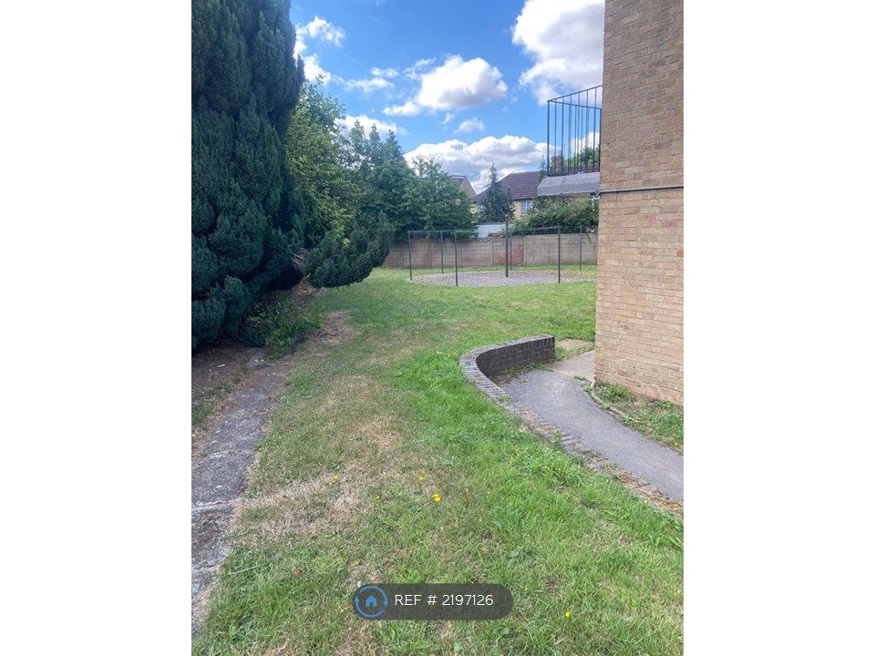 Property photo 3 of 9
