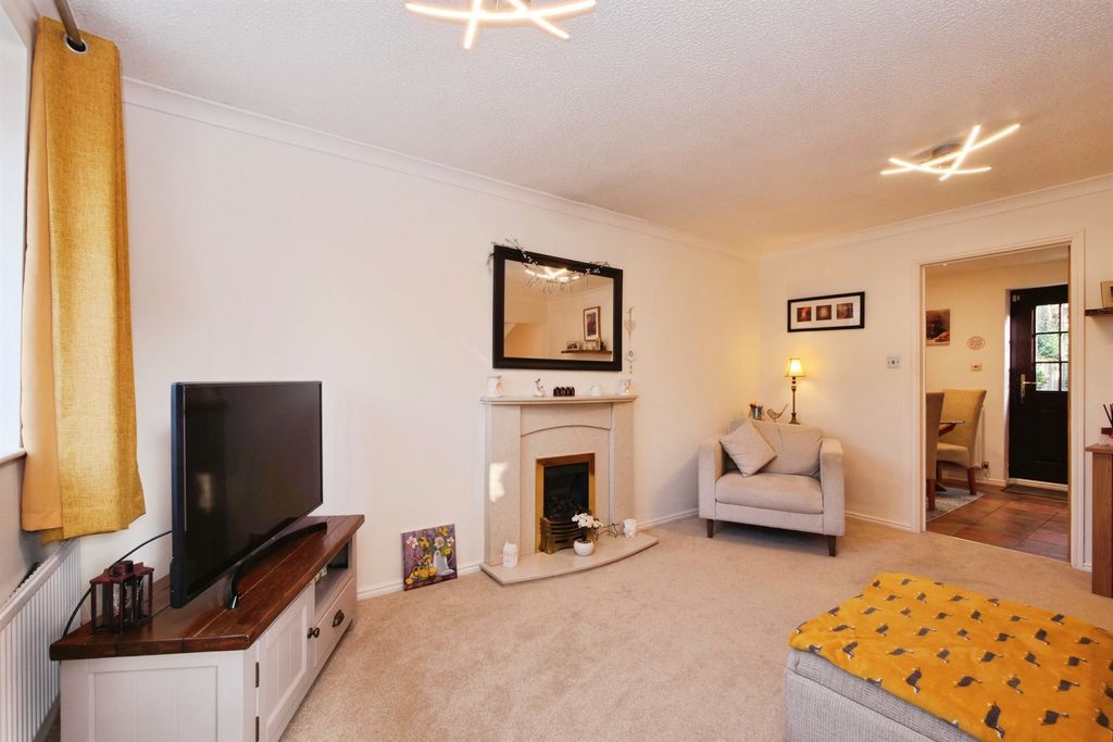 Property photo 2 of 20