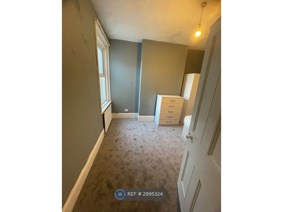 Property photo 1 of 3
