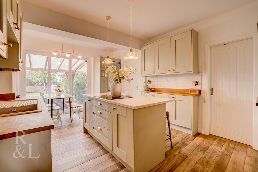 Property photo 2 of 34 Batched (39).Jpg