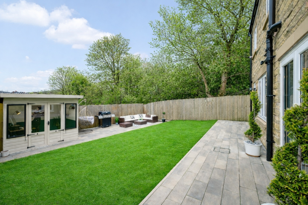 Property photo 3 of 39