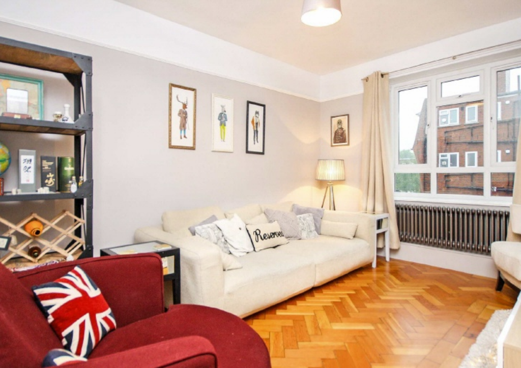 Property photo 1 of 3