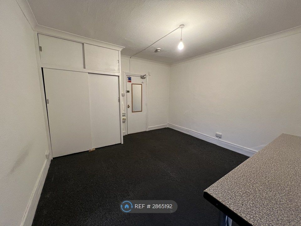 Property photo 2 of 6 Fitted Cupboards