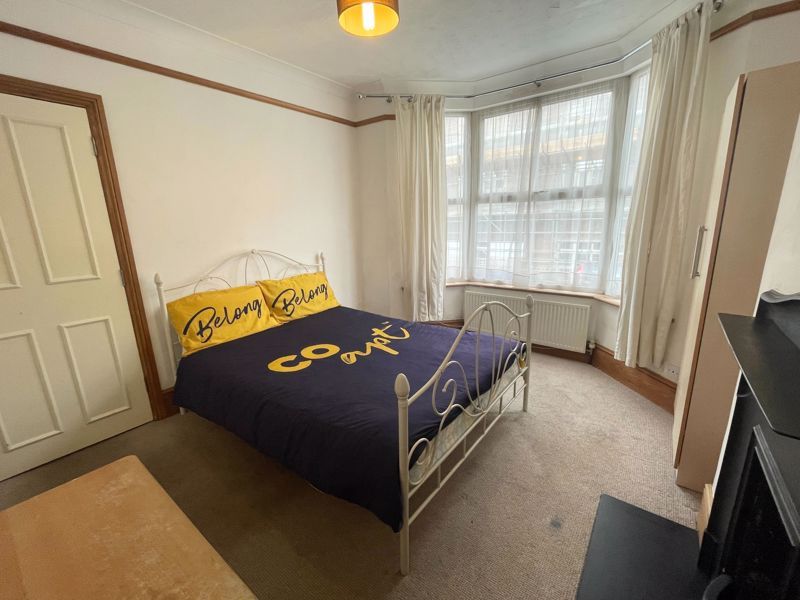 Property photo 3 of 6 Photo 7