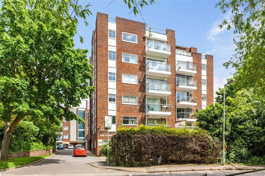 Property photo 1 of 10 Davidson Frost-Wellings, Dfw, Oak Lodge, Front.Jpg