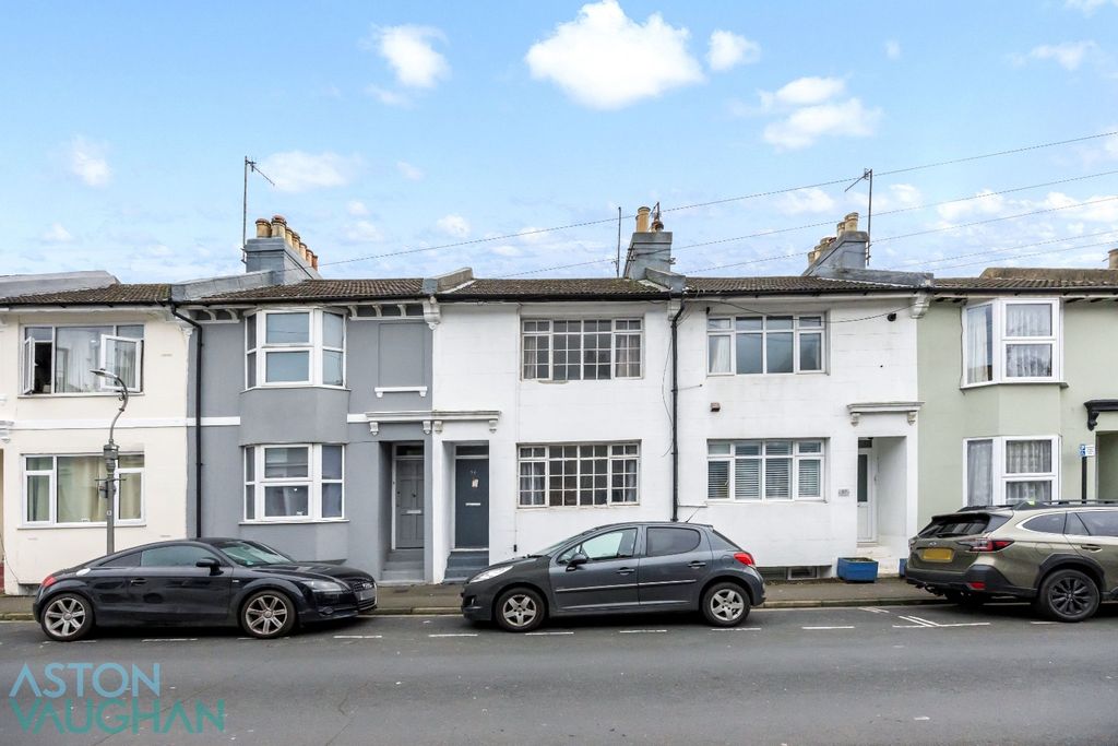Property photo 1 of 13 5315560
