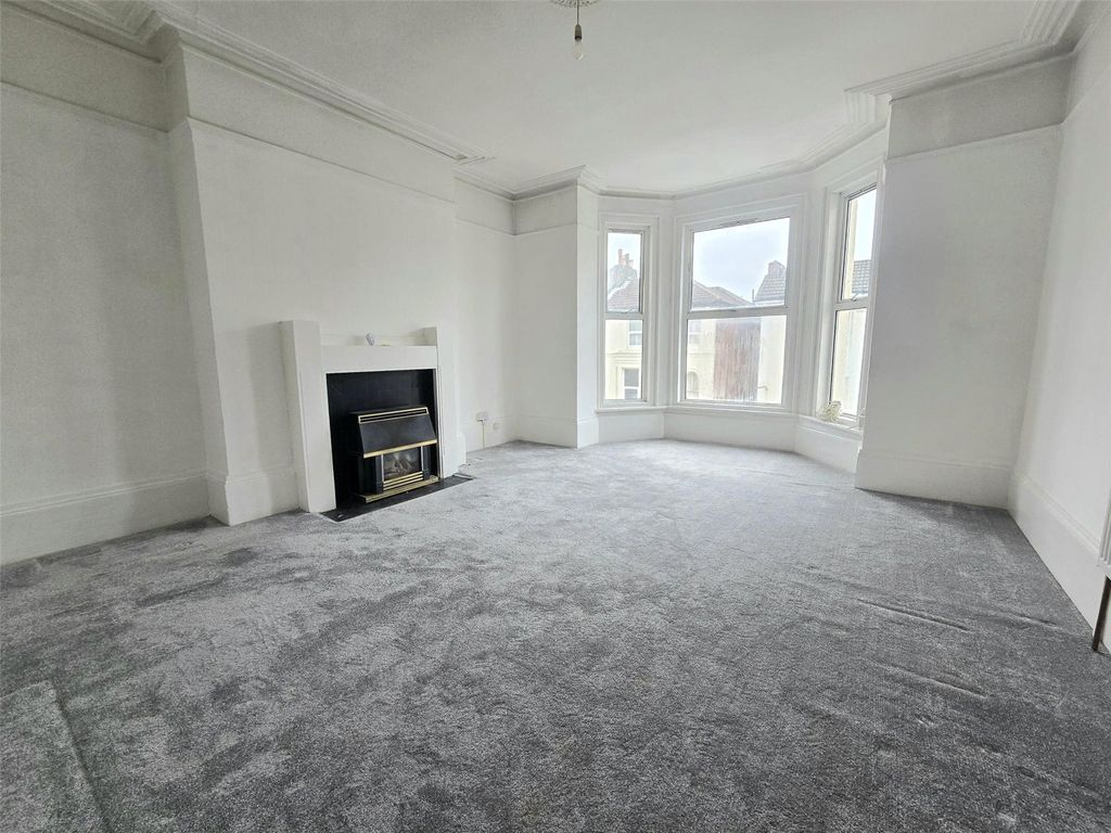 Property photo 1 of 9 Picture No. 13