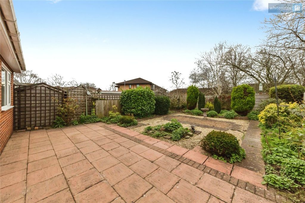 Property photo 2 of 14 Picture No. 16