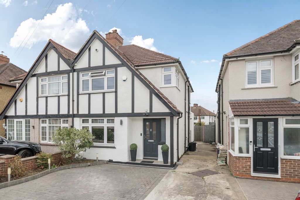 Property photo 1 of 22 1342616-16-68A4Bb...