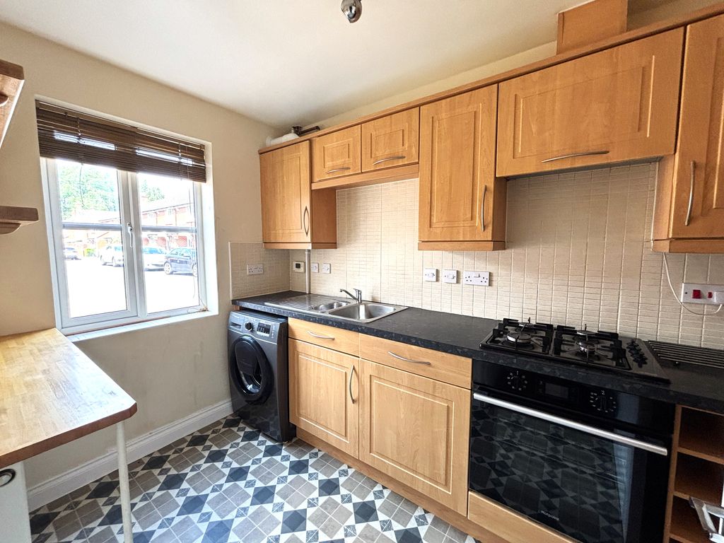 Property photo 2 of 16