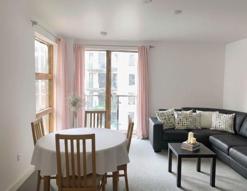 Property photo 3 of 14 4 Lounge.Jpg