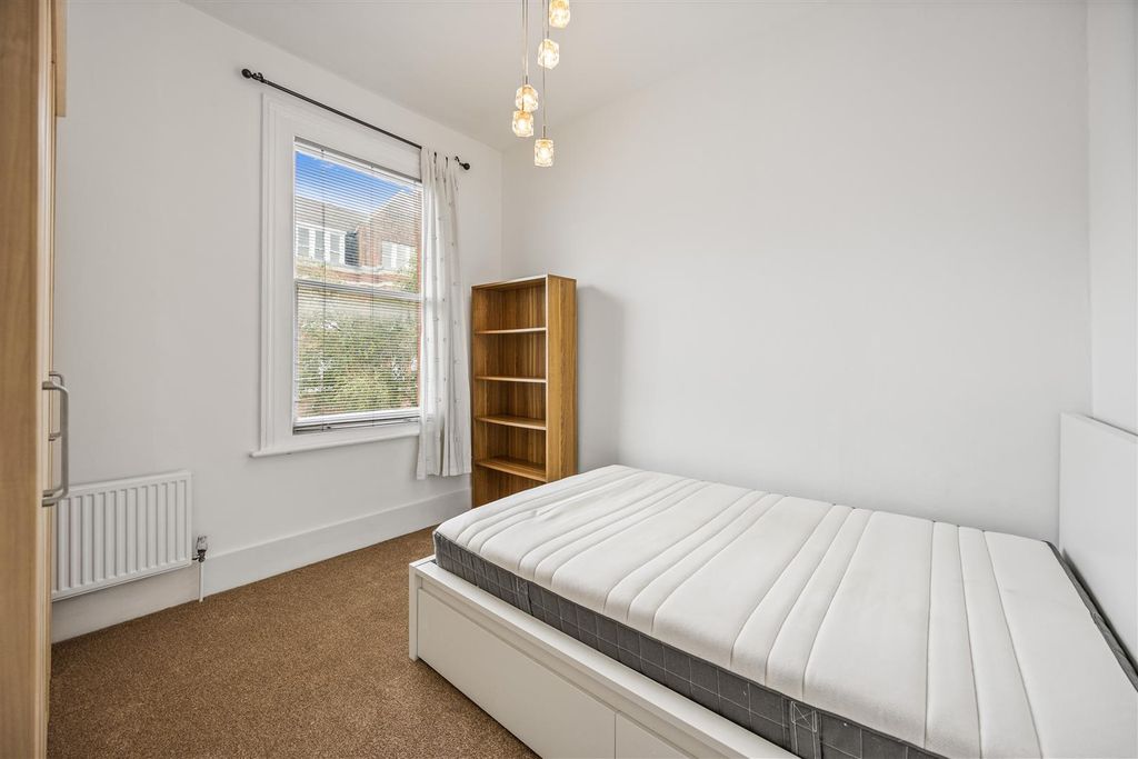 Property photo 3 of 8