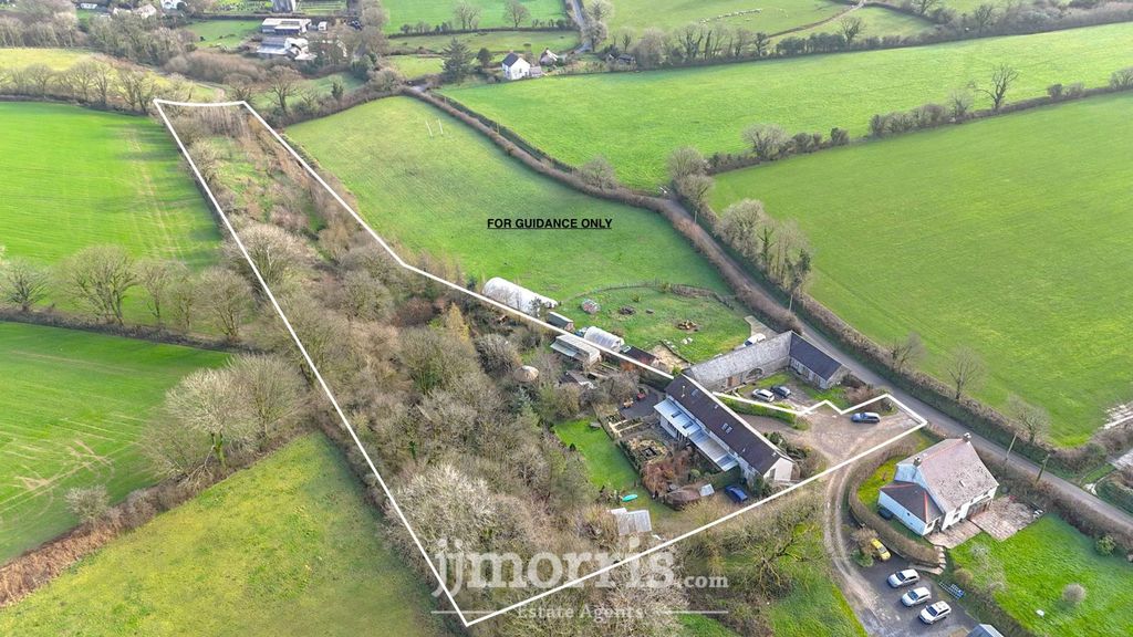 Property photo 3 of 83