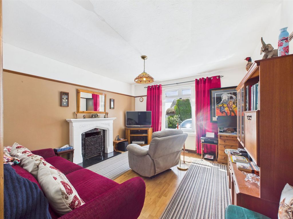 Property photo 2 of 24