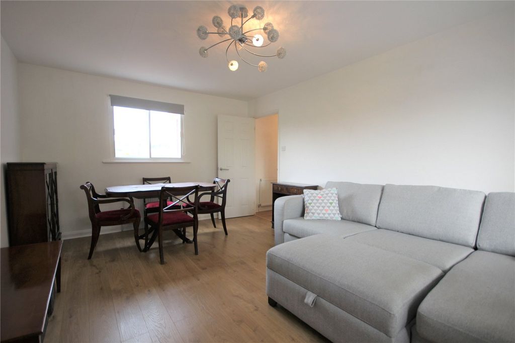 Property photo 3 of 7 Picture No. 07