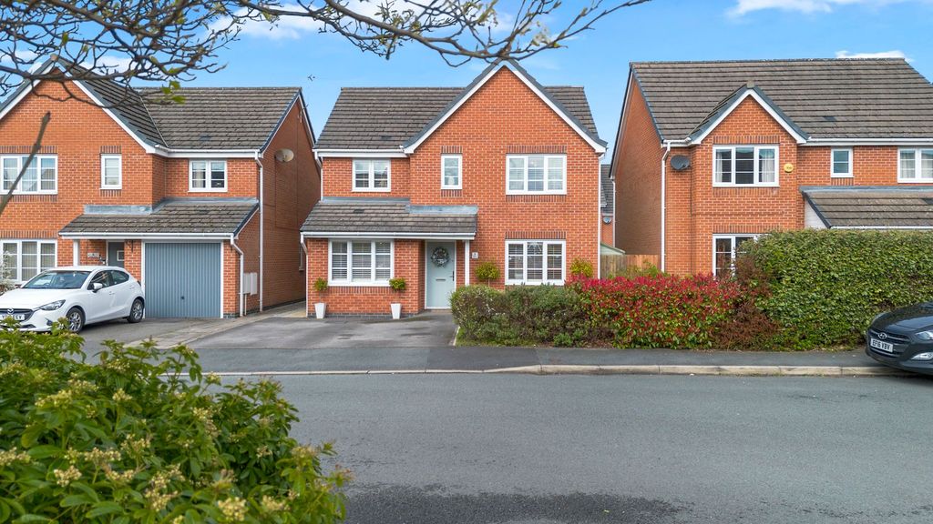 Property photo 1 of 45