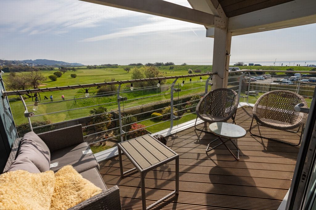 Property photo 2 of 29 Balcony &amp; View