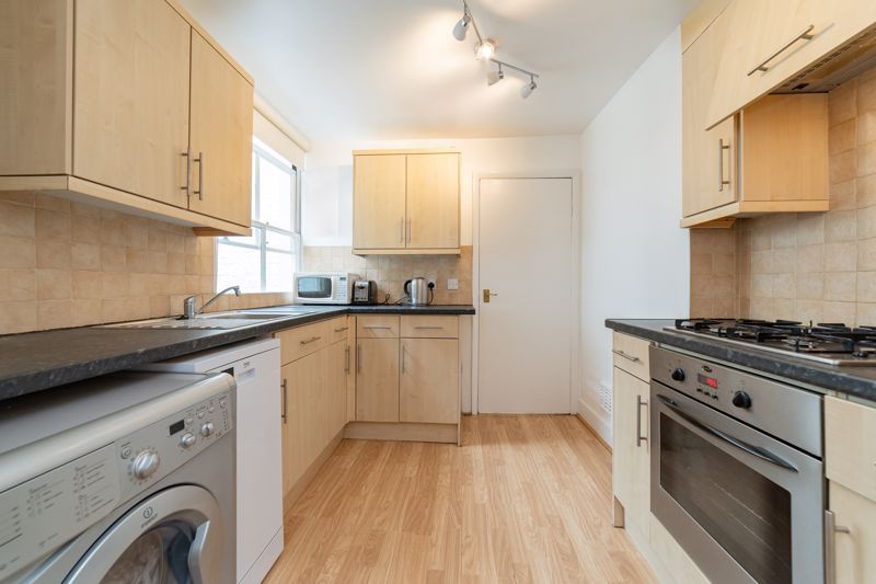 Property photo 2 of 9 Photo 10