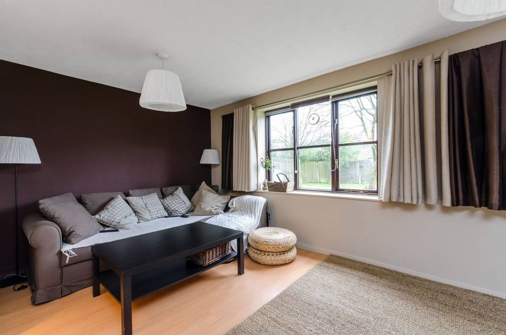 Property photo 3 of 4