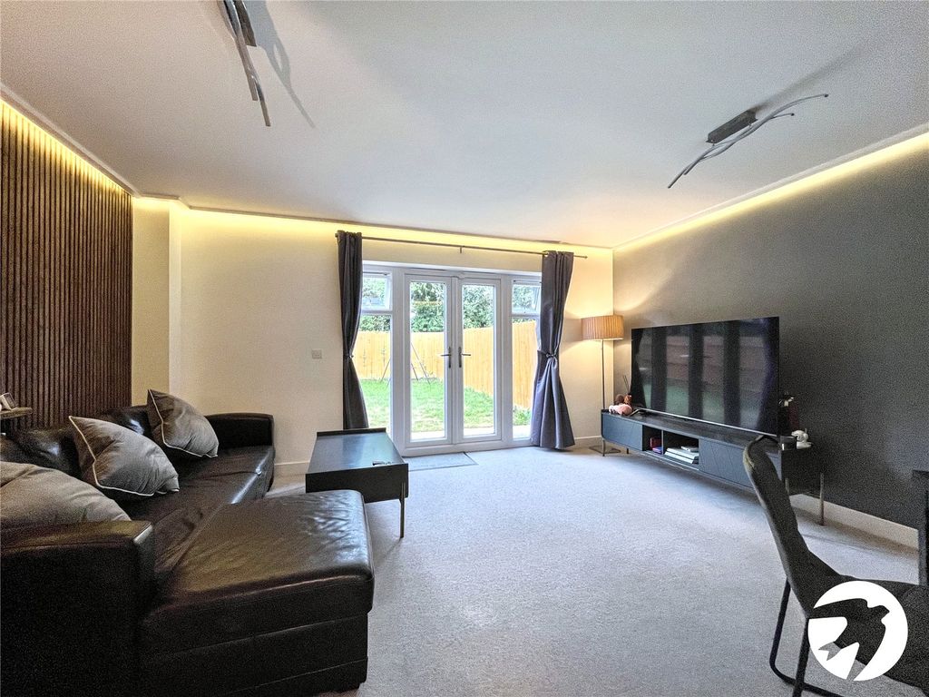 Property photo 2 of 12 Picture No. 06