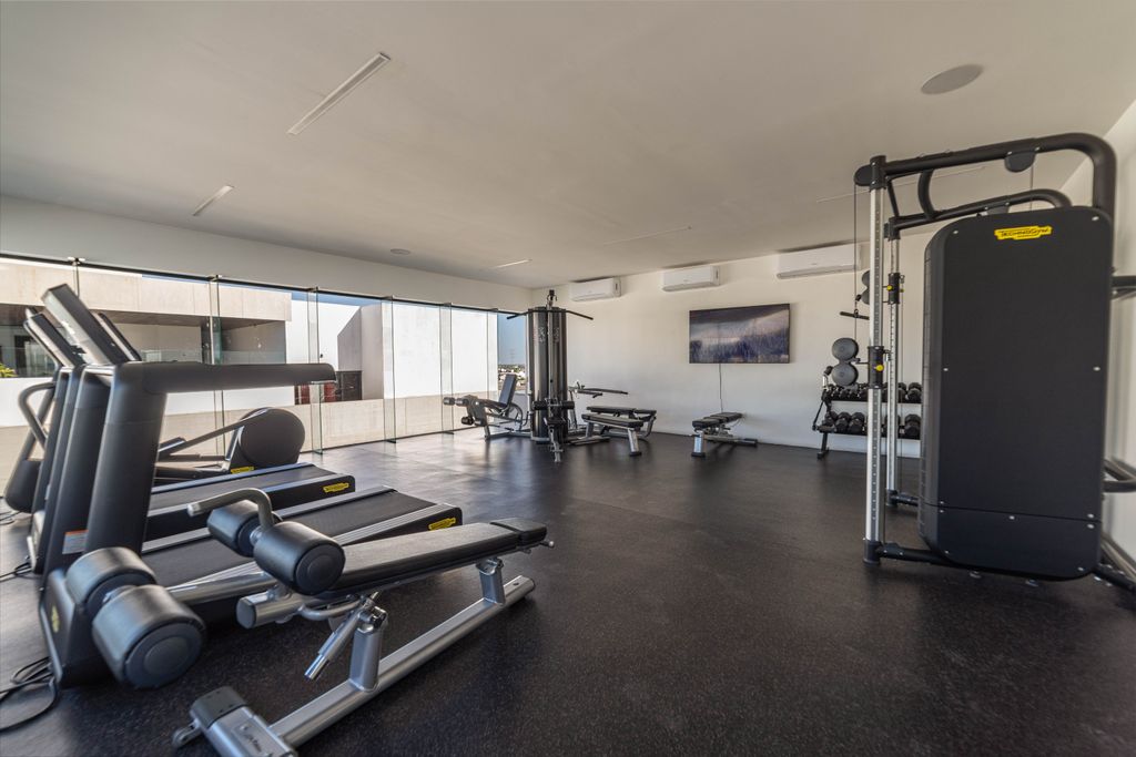 Property photo 3 of 36