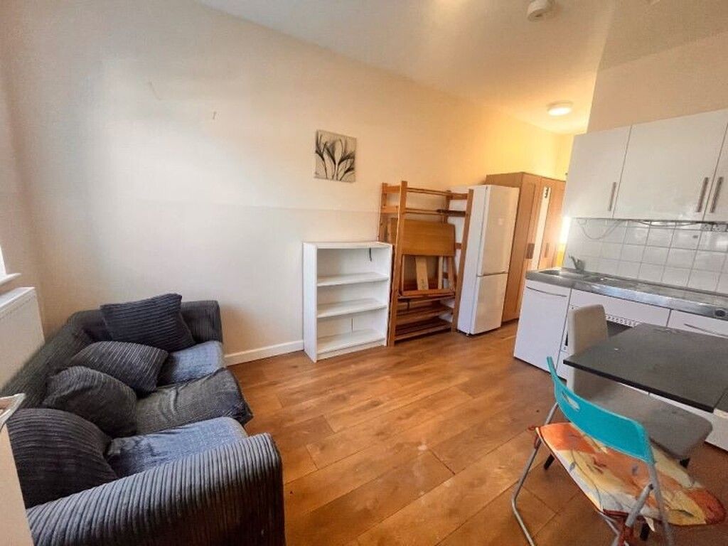 Property photo 1 of 8 86.Jpg